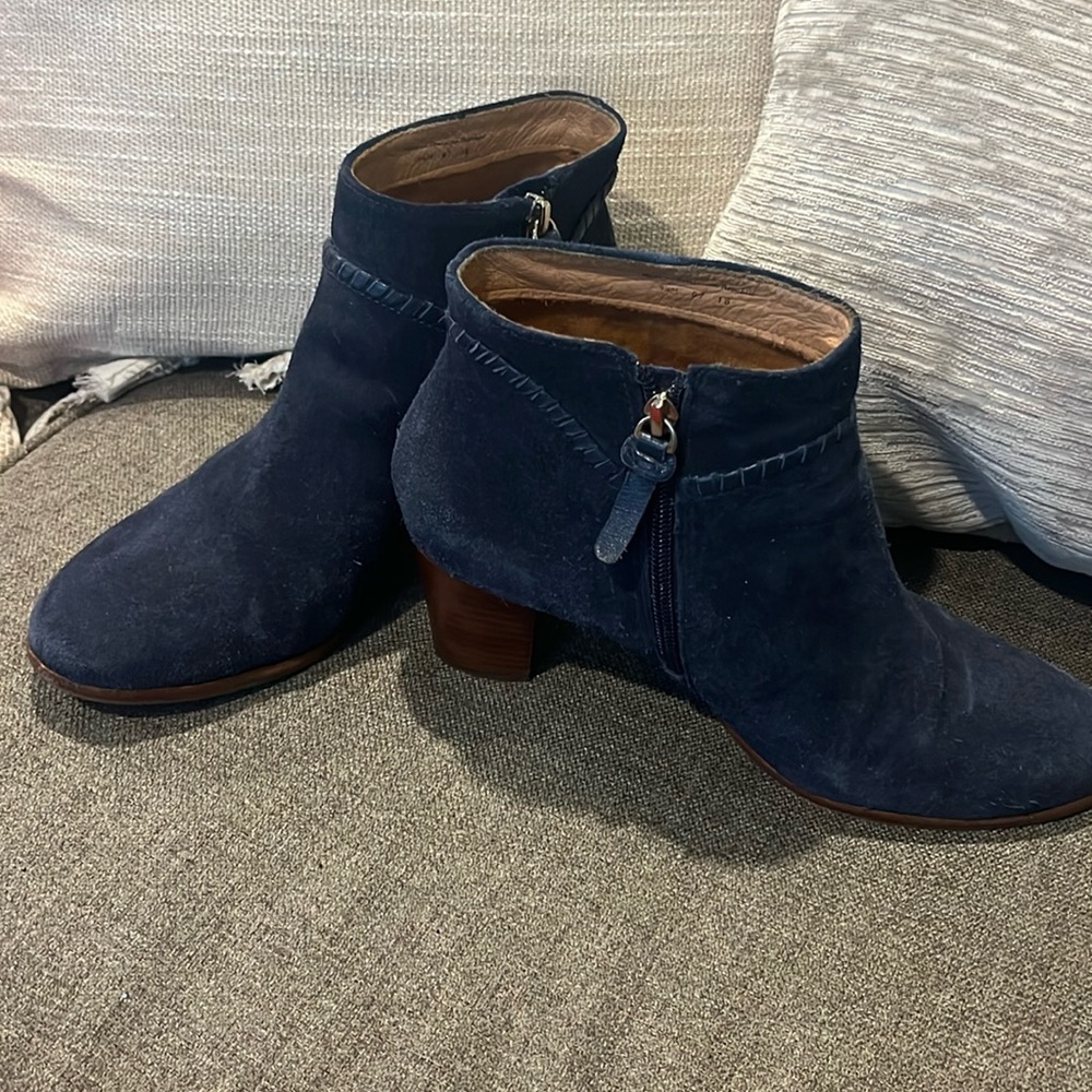 Jack Rogers Navy Suede Zippered Ankle Boots Booties Size 9.5